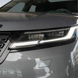 Land Rover Range Rover Velar SV- DYN SE 2.0 PHEV 404 AWD A8