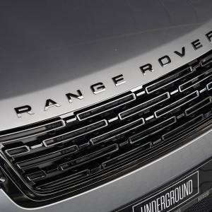Land Rover Range Rover Velar SV- DYN SE 2.0 PHEV 404 AWD A8