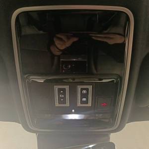 Land Rover Range Rover Velar SE 3.0D V6 R-DYNAMIC