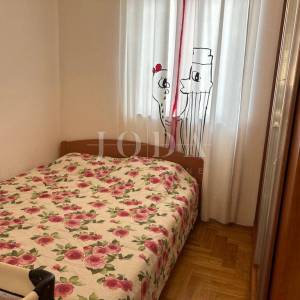 Lijep apartman s okućnicom, Malinska - otok Krk