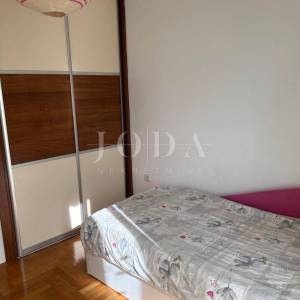 Lijep apartman s okućnicom, Malinska - otok Krk
