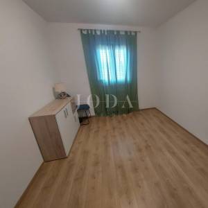 Lijepa prizemnica sa prostranom okućnicom 1900m2,LABIN