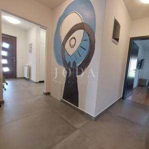 Lijepa prizemnica sa prostranom okućnicom 1900m2,LABIN