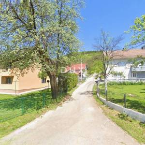 LIKA, OTOČAC, PROZOR- zemljište 11200m2 (4000m2 građevinsko + 7200m2 poljoprivredno) u blizini rijeke Gacke 