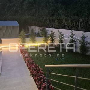 LOVRAN – Ekskluzivan stan od 141 m² s bazenom i panoramskim pogledom na more - 3