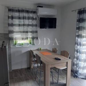 Lukovo kuća  sa 4 apartmana