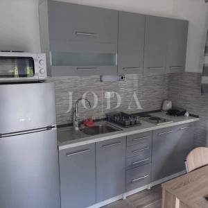 Lukovo kuća  sa 4 apartmana