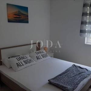 Lukovo kuća  sa 4 apartmana