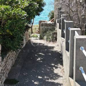 Lukovo Šugarje kuća 20m od mora