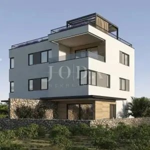 Luksuzan penthouse sa 100m2 krovne terase