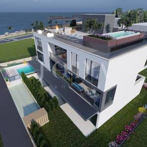 Luksuzan penthouse sa vlastitom krovnom terasom