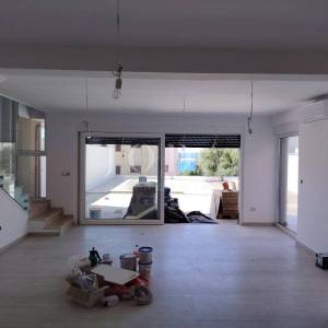 Luksuzani dvoetažni stan u novogradnji