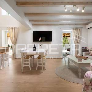 Luksuzna kamena vila u mediteranskom stilu – grijani bazen, terasa, priroda i po