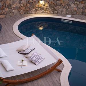 Luksuzna kamena villa s bazenom, Vrbnik - otok Krk