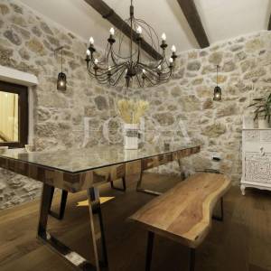 Luksuzna kamena villa s bazenom, Vrbnik - otok Krk
