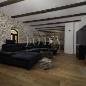 Luksuzna kamena villa s bazenom, Vrbnik - otok Krk