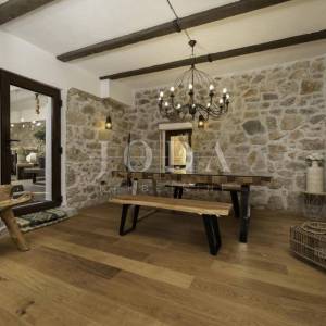 Luksuzna kamena villa s bazenom, Vrbnik - otok Krk