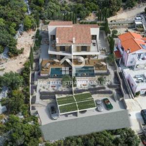 Luksuzne vile s bazenom i pogledom na more – Cres