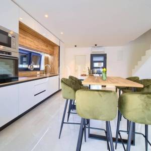 Luksuzni apartman u Malinskoj