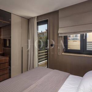 Luksuzni penthouse s bazenom i pogledom na more