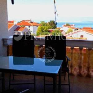 Malinska, apartman s pogledom na more, mirna lokacija! 