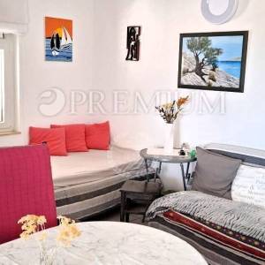 Malinska, apartman s pogledom na more, mirna lokacija! 
