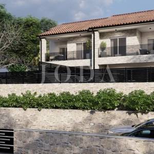Malinska, kuća na mirnoj lokaciji s pogledom na more
