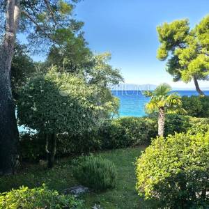 Malinska, kuća prvi red od mora! Ekskluzivna lokacija!