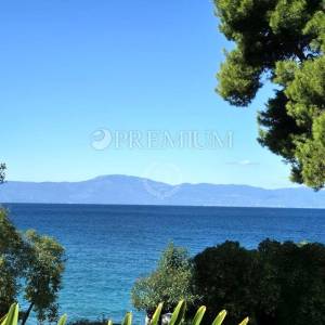 Malinska, kuća prvi red od mora! Ekskluzivna lokacija!