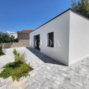 Malinska - penthouse samo 100 m od plaže