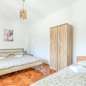 Marčana, Duga uvala, okolica, kamena kuća sa bazenom i građevinskom parcelom