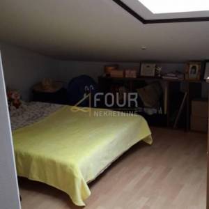 Matulji - Jušići, 160.41m2, 2s+db, lođa i uređeni tavan - dodatni stan
