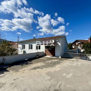 MATULJI, MALI BRGUD - Kuća s potencijalom, 278 m², mirna lokacija i odlična povezanost