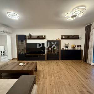 MATULJI - Stan 133 m2, BAZEN, OKUĆNICA, novogradnja!