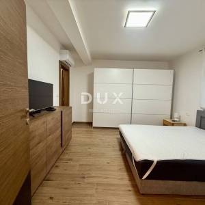 MATULJI - Stan 133 m2, BAZEN, OKUĆNICA, novogradnja!