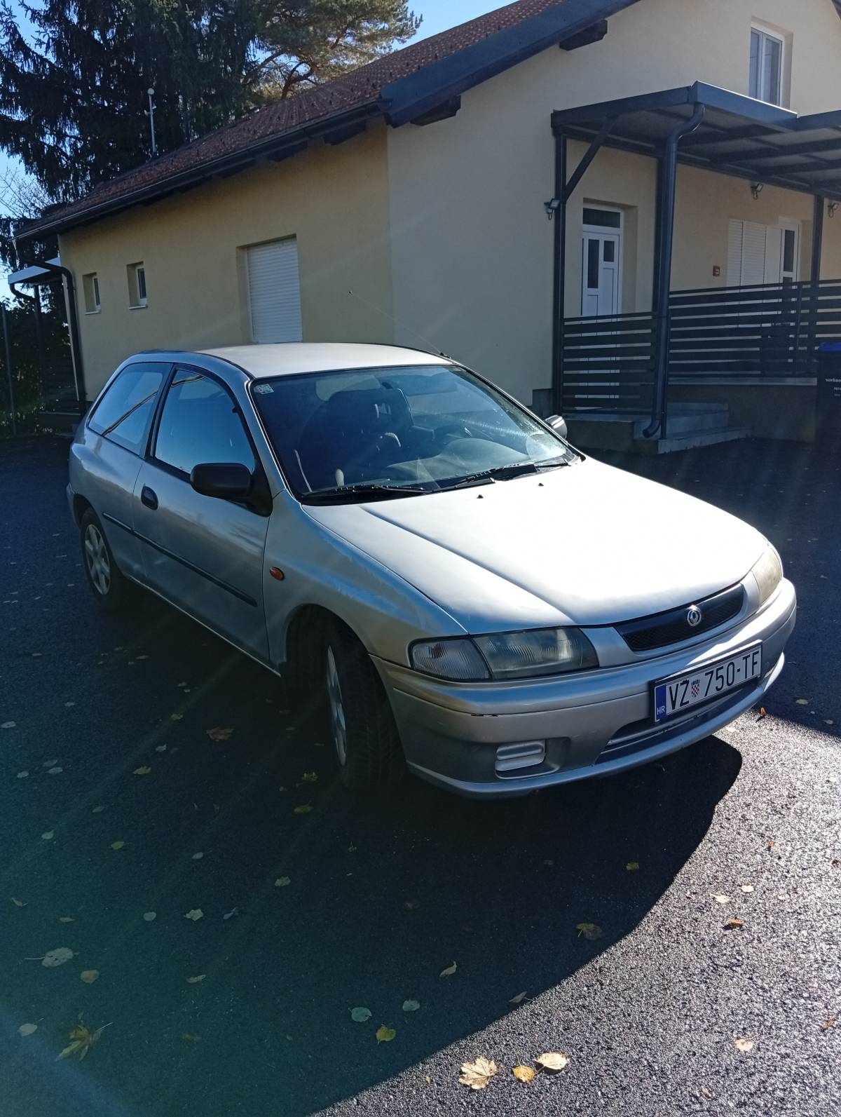 Mazda 323P 2.0D