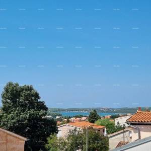 Medulin! Kuća s 4 stana !