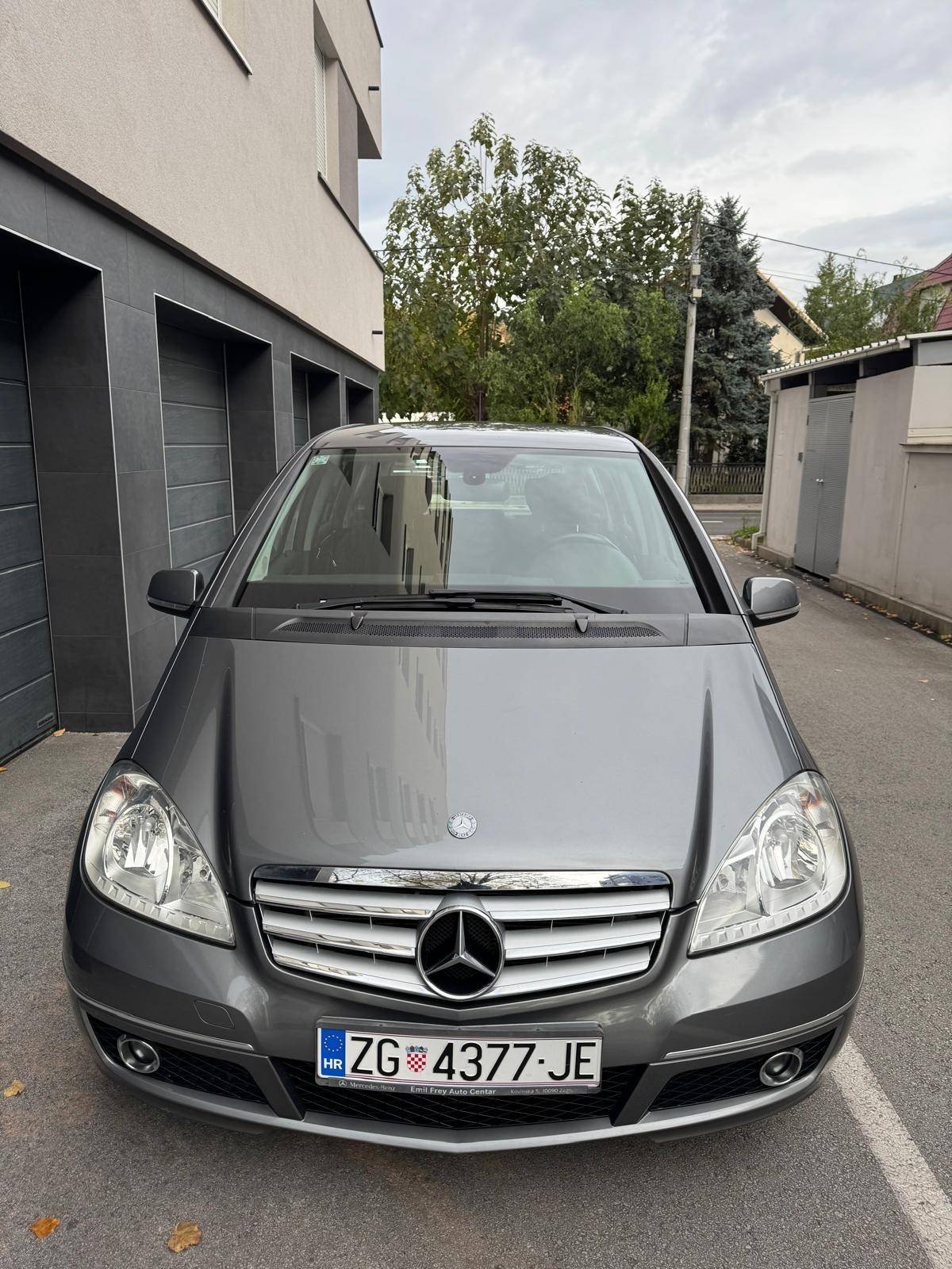 MERCEDES A-KLASA 180CDI AVANTGARDE /131tkm/prvi vlasnik/klima/odličan/