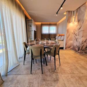 Moderan apartman s bazenom i pogledom na more, Njivice - otok Krk