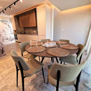 Moderan apartman s bazenom i pogledom na more, Njivice - otok Krk