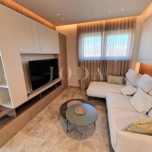 Moderan apartman s bazenom i pogledom na more, Njivice - otok Krk