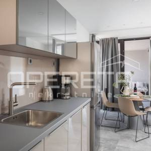 MODERAN STAN U URBANOJ VILI NA KOMIŽI - RIJETKA PRILIKA!