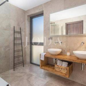 Moderna urbana villa s bazenom, otok Krk