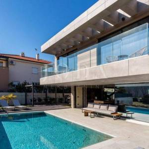 Moderna urbana villa s bazenom, otok Krk