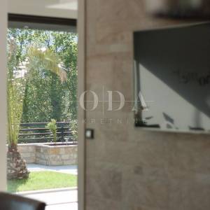 Moderna vila u zaleđu Crikvenice