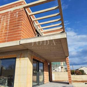 Moderna villa s bazenom i pogledom na more, otok Krk