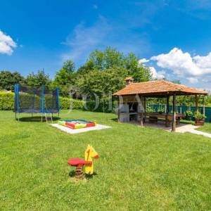 Motovun, okolica, kuća za odmor sa bazenom