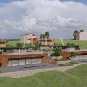 MOTOVUN okolica,građenisko zemljište sa projektom za 4 Ville sa bazenima