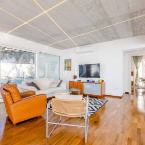 Nerežišća, Villa sa bazenom