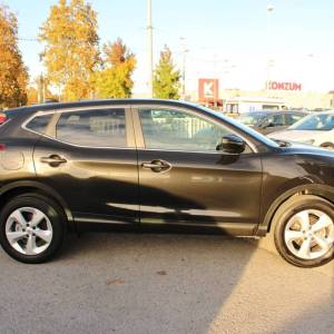Nissan Qashqai 1.5 DCi *NAVIGACIJA, KAMERA*